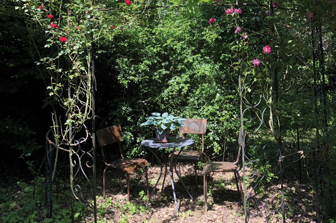 Le jardin et sa gloriette