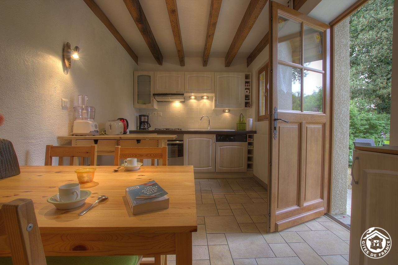 L'entrée du gîte par la cuisine