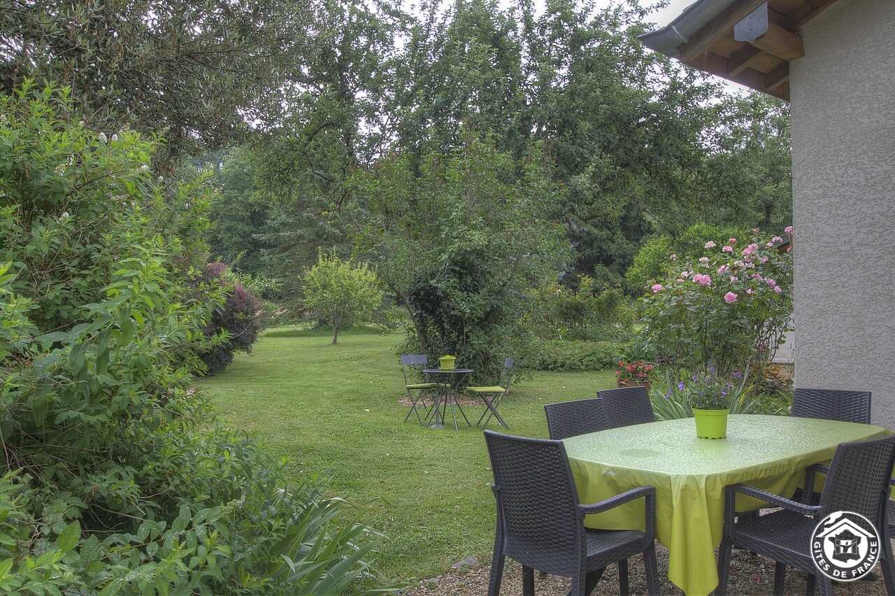 Le jardin, pour les repas en plein air